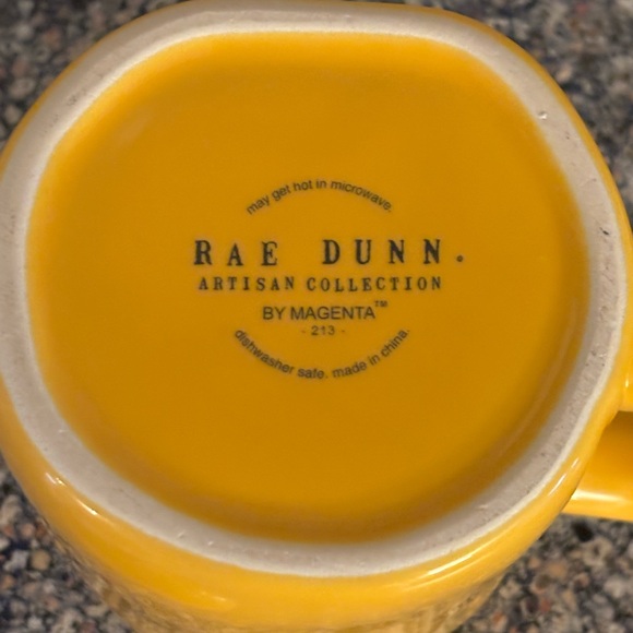 🆕 Rae Dunn Artisan Collection Busy Bee Yellow Mug with Lid- NWT - Picture 5 of 5